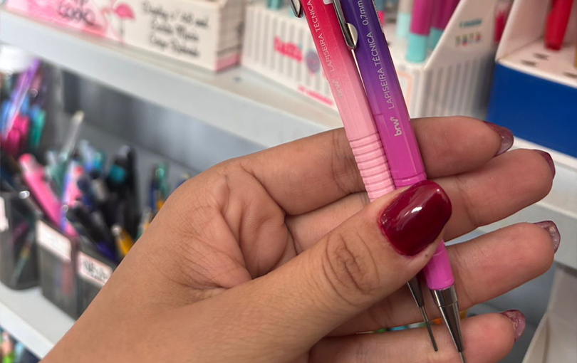 Lapiseira escolar saiba como escolher o melhor modelo